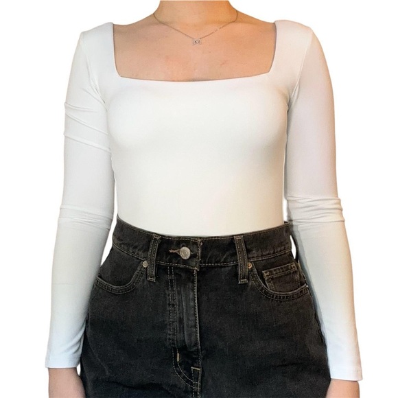 Babaton Contour Square-neck Bodysuit - Picture 1 of 3